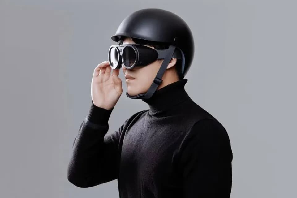 Helmet-mounted eyewear, Product design showcase
