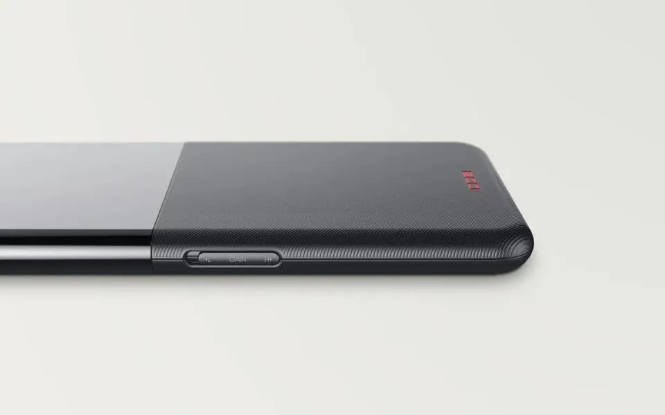 モバイルバッテリー，製品デザイン展示