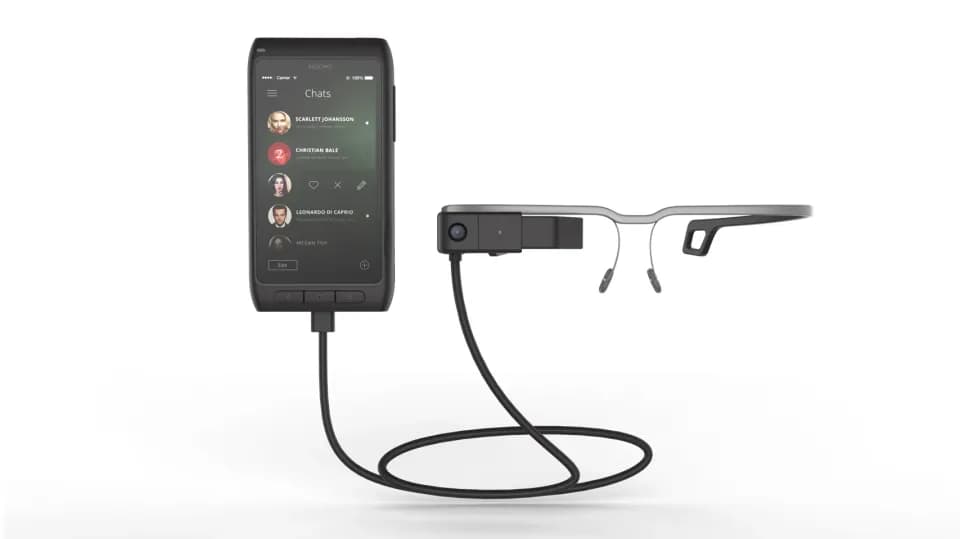 スマートグラス，製品デザイン展示
