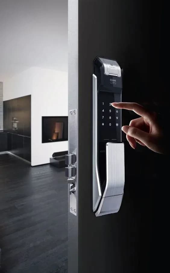 Smart door lock, Product design showcase