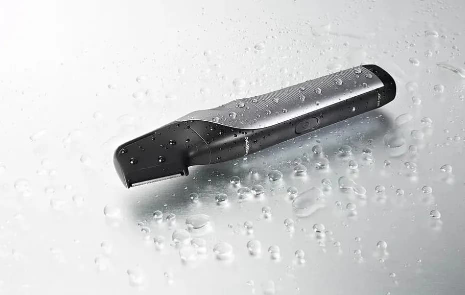 Eyebrow trimmer, Product design showcase
